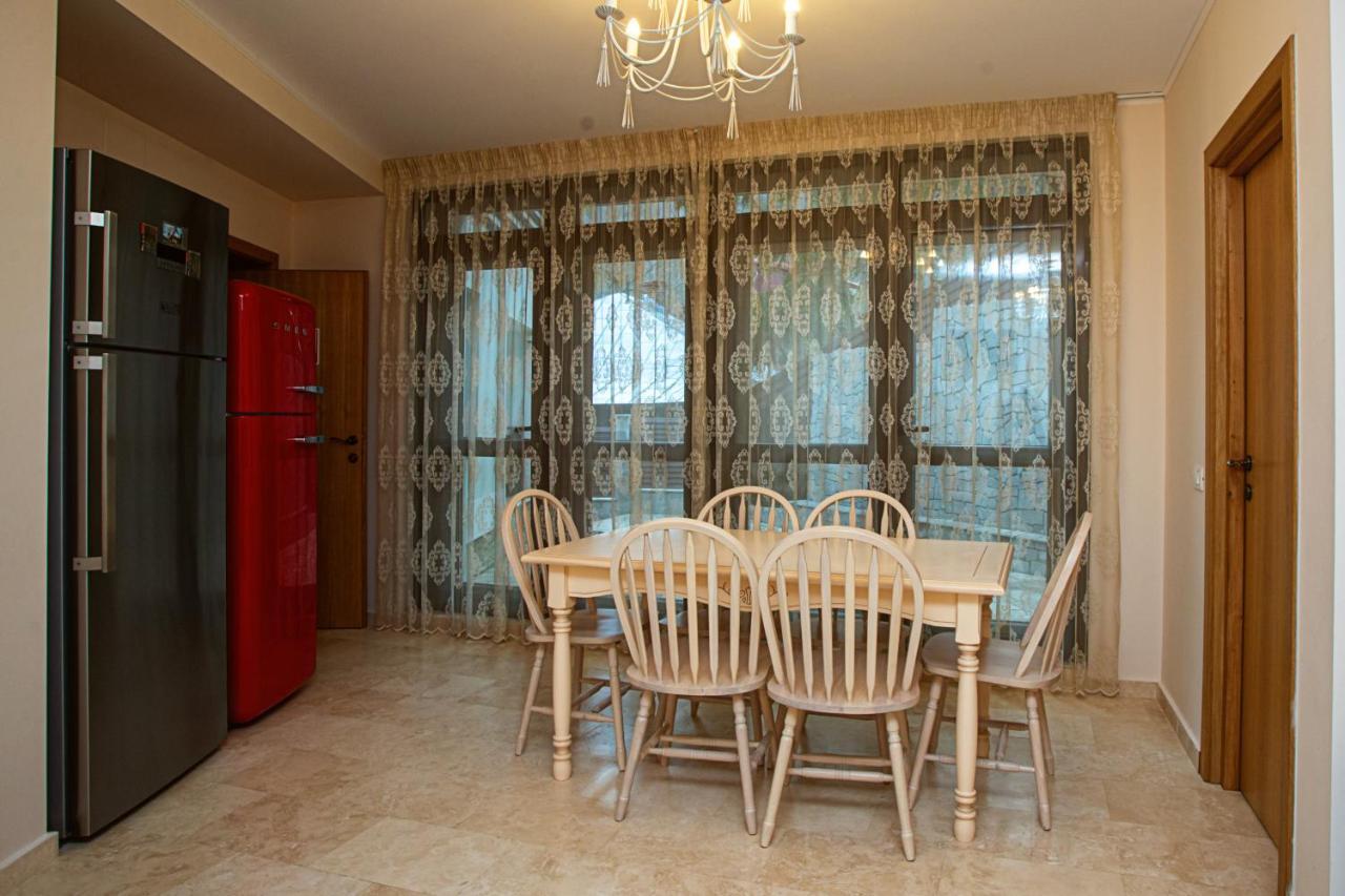 Vila Imperial Bed & Breakfast Sinaia Bagian luar foto