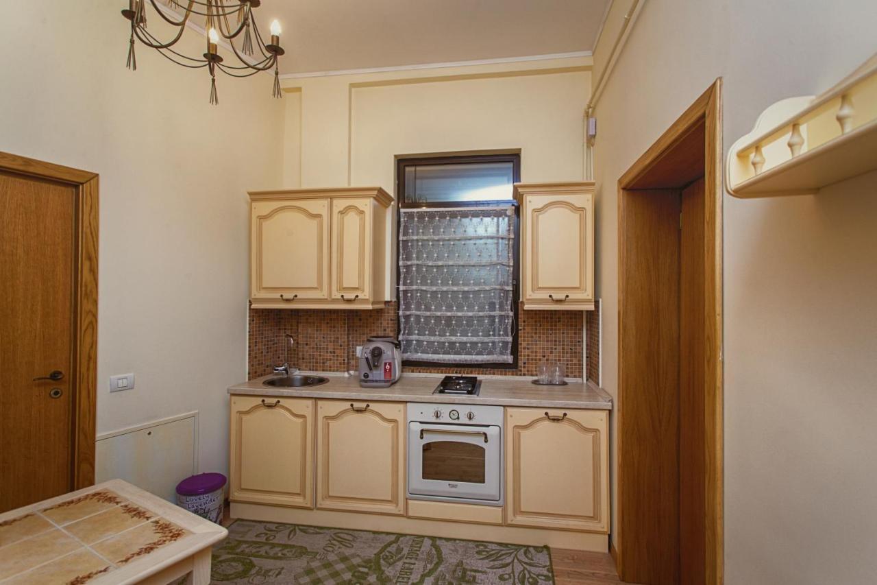 Vila Imperial Bed & Breakfast Sinaia Bagian luar foto